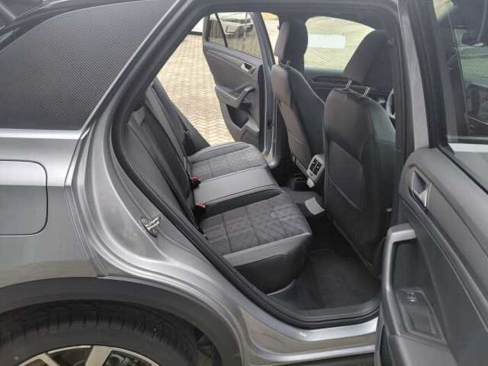Volkswagen T-Roc 1.5 TSI OPF DSG R-Line