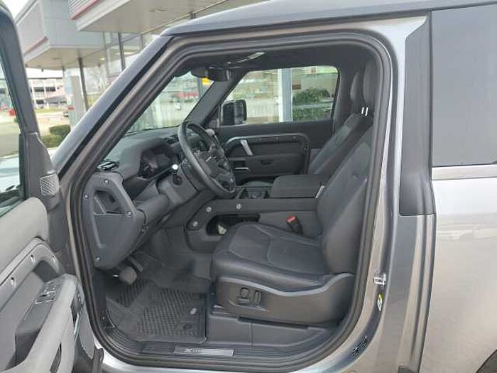 Land Rover Defender Diesel 3-Türer 90 D250 X-Dynamic SE