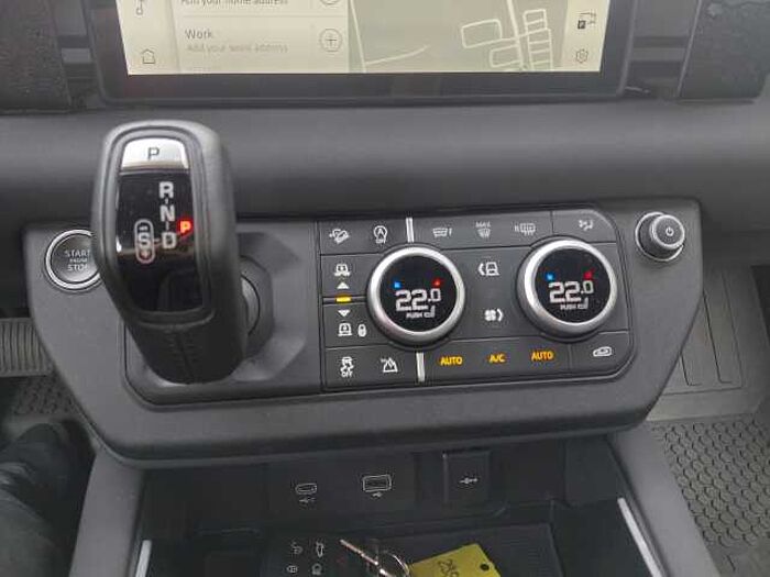 Land Rover Defender Diesel 3-Türer 90 D250 X-Dynamic SE