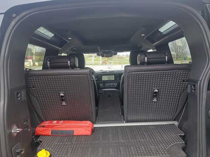 Land Rover Defender Diesel 3-Türer 90 D250 X-Dynamic SE