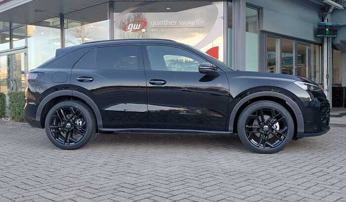 Volkswagen T-Roc 1.5 eTSI OPF DSG R-Line