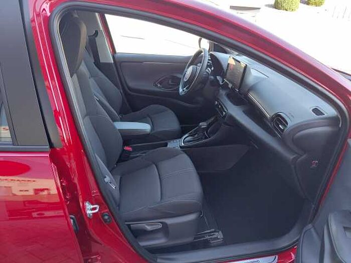Toyota Yaris Hybrid 5-Türer 116 1.5 VVT-i Teamplayer