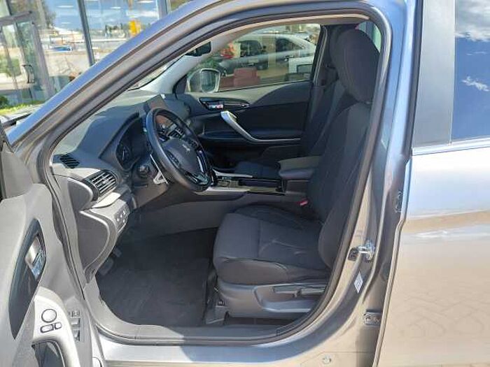 Mitsubishi Eclipse Cross Plug-In Hybrid 4WD Basis