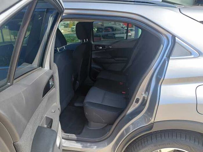Mitsubishi Eclipse Cross Plug-In Hybrid 4WD Basis