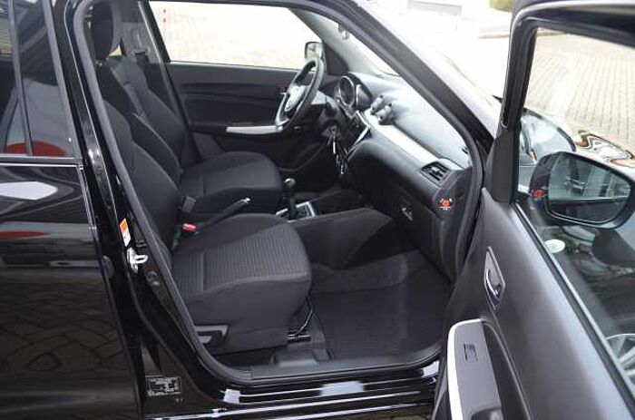 Suzuki Swift 1.2 Dualjet Hybrid Allgrip Comfort